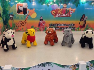 Kid Safari Pelúcias Motorizadas
