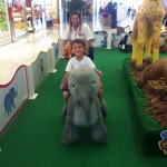 Nosso mini cliente se divertindo!