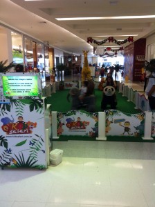 Kid Safari Pelúcias Motorizadas