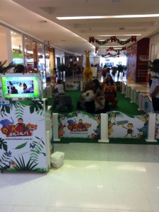 Kid Safari Pelúcias Motorizadas